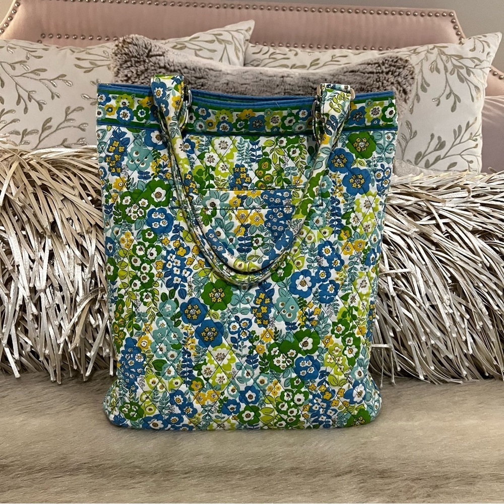 VERA BRADLEY English Meadow 2011 Slim Tote Bag Green Blue Floral Y2K Quilted